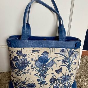 Gucci tote bag